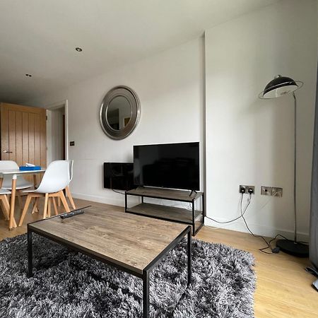 Stylish And Modern 2Br Apartment With Parking Sheffield Kültér fotó