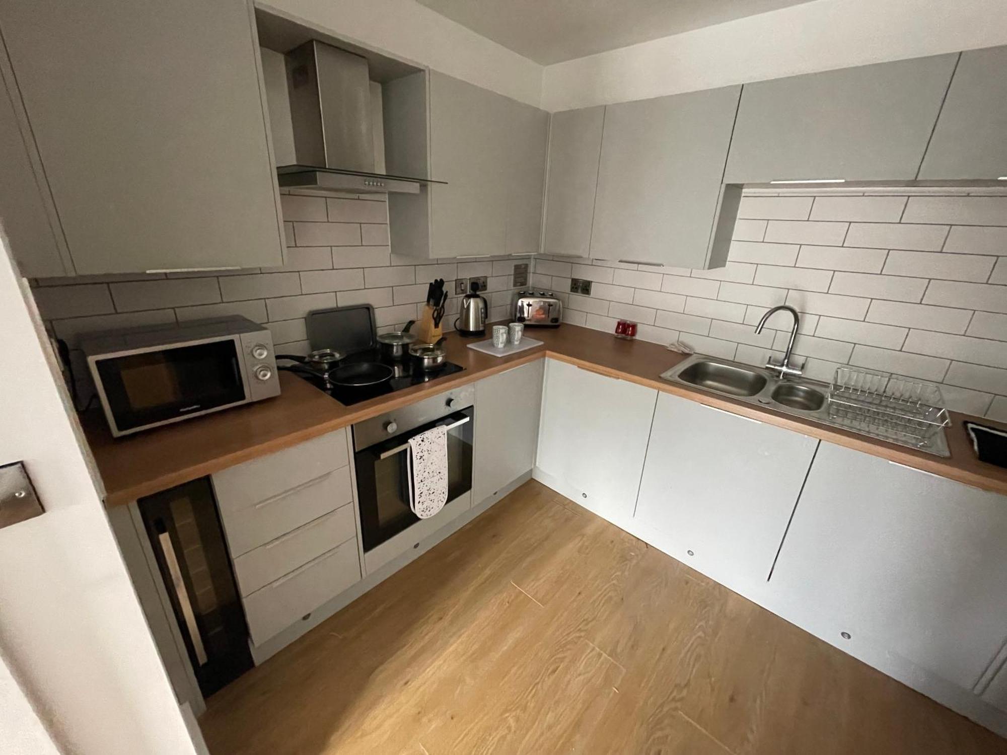 Stylish And Modern 2Br Apartment With Parking Sheffield Kültér fotó